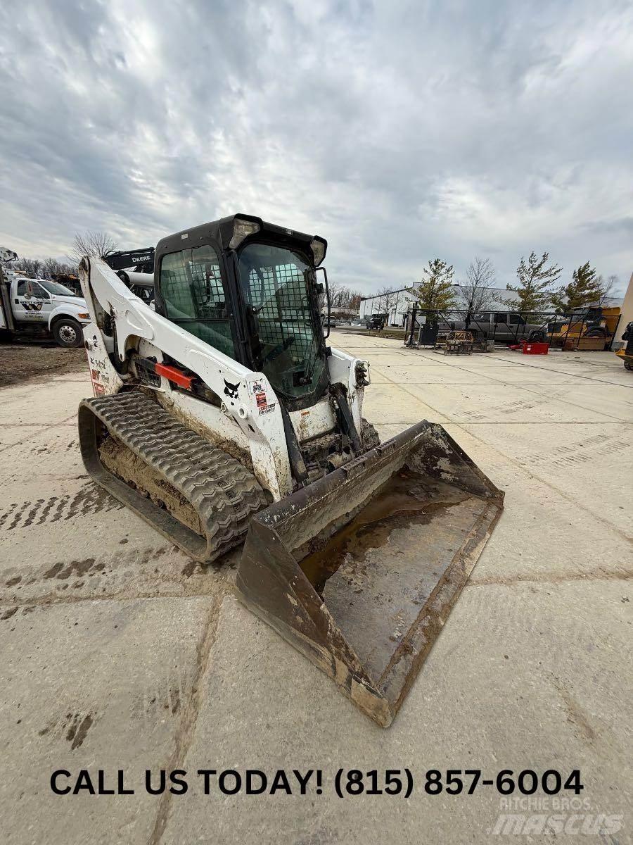 Bobcat T740 Малі навантажувачі