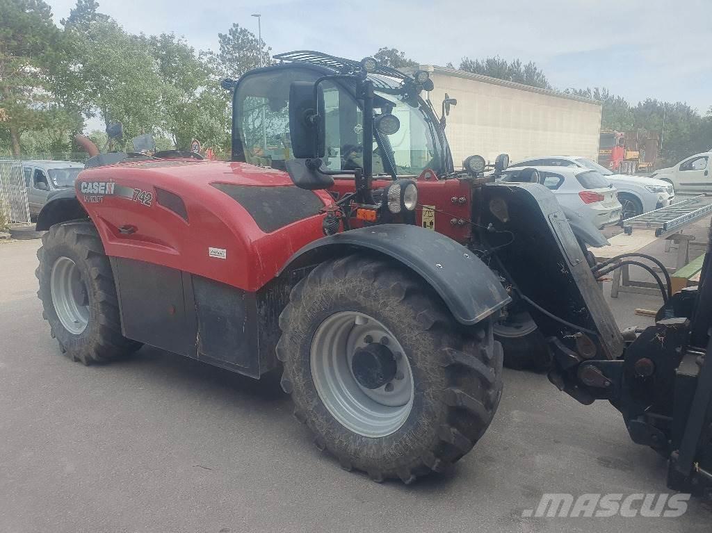 Case IH 742 Трактори