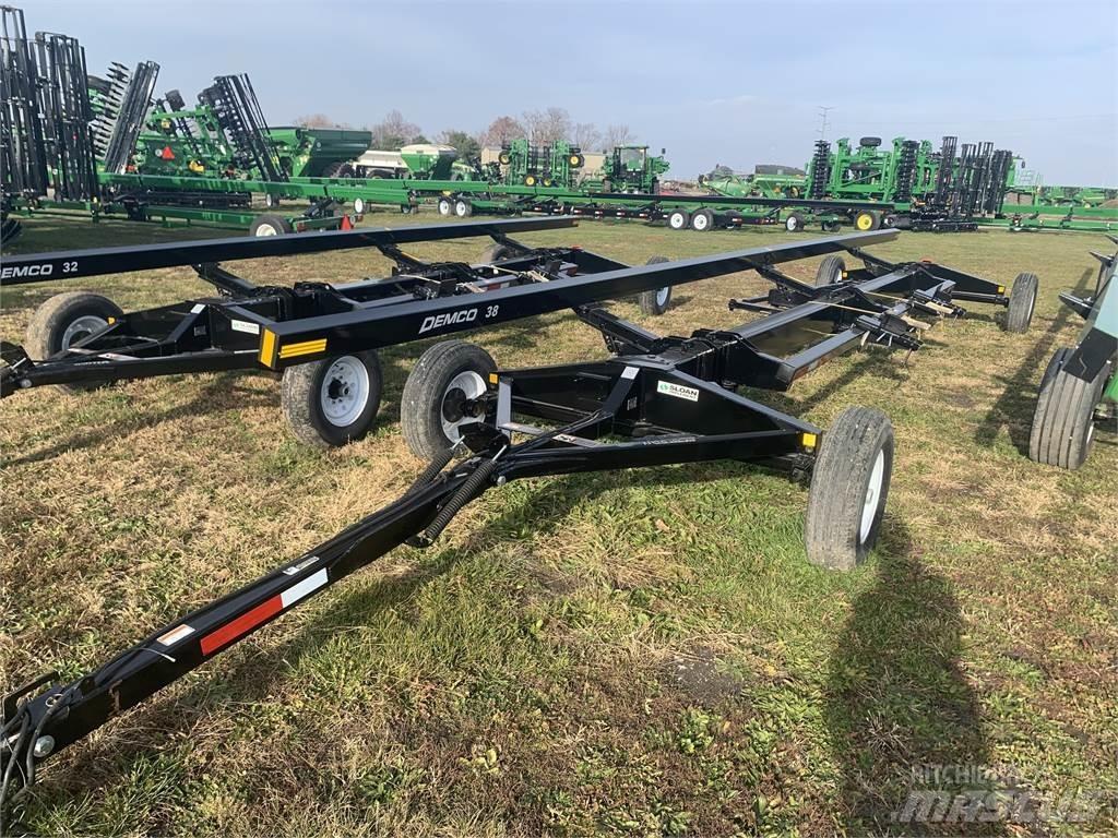 Demco AWS38 Причепи перевантажувачі зерна