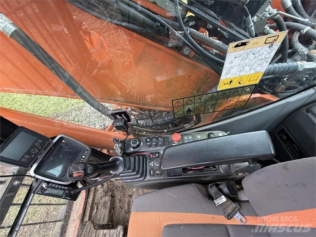Doosan 225 Екскаватори