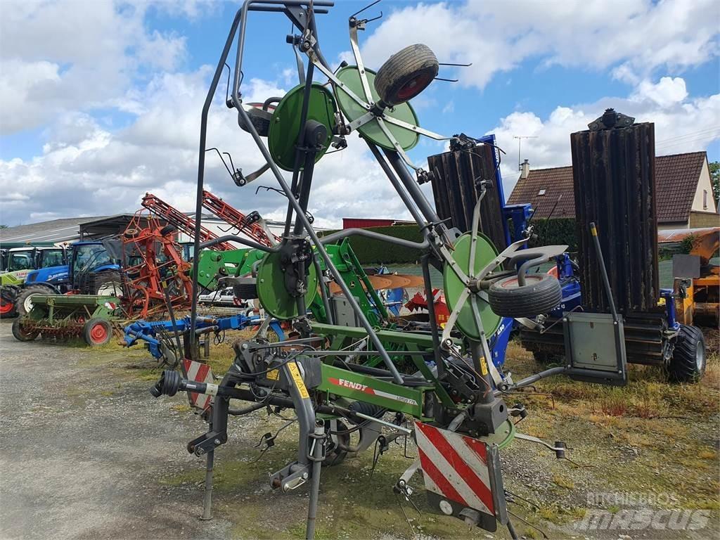 Fendt LOTUS 770 Граблі і сінозворушувачі