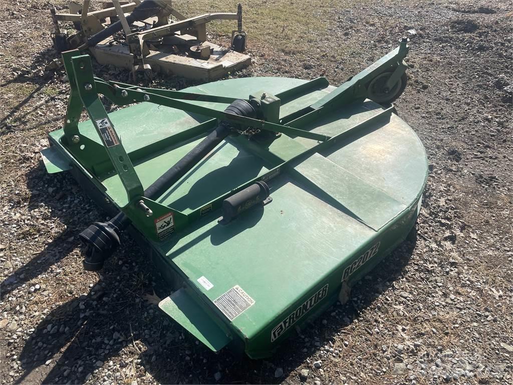 Frontier RC2072 Роздрібнювачі, різаки і розпаковувачі тюків