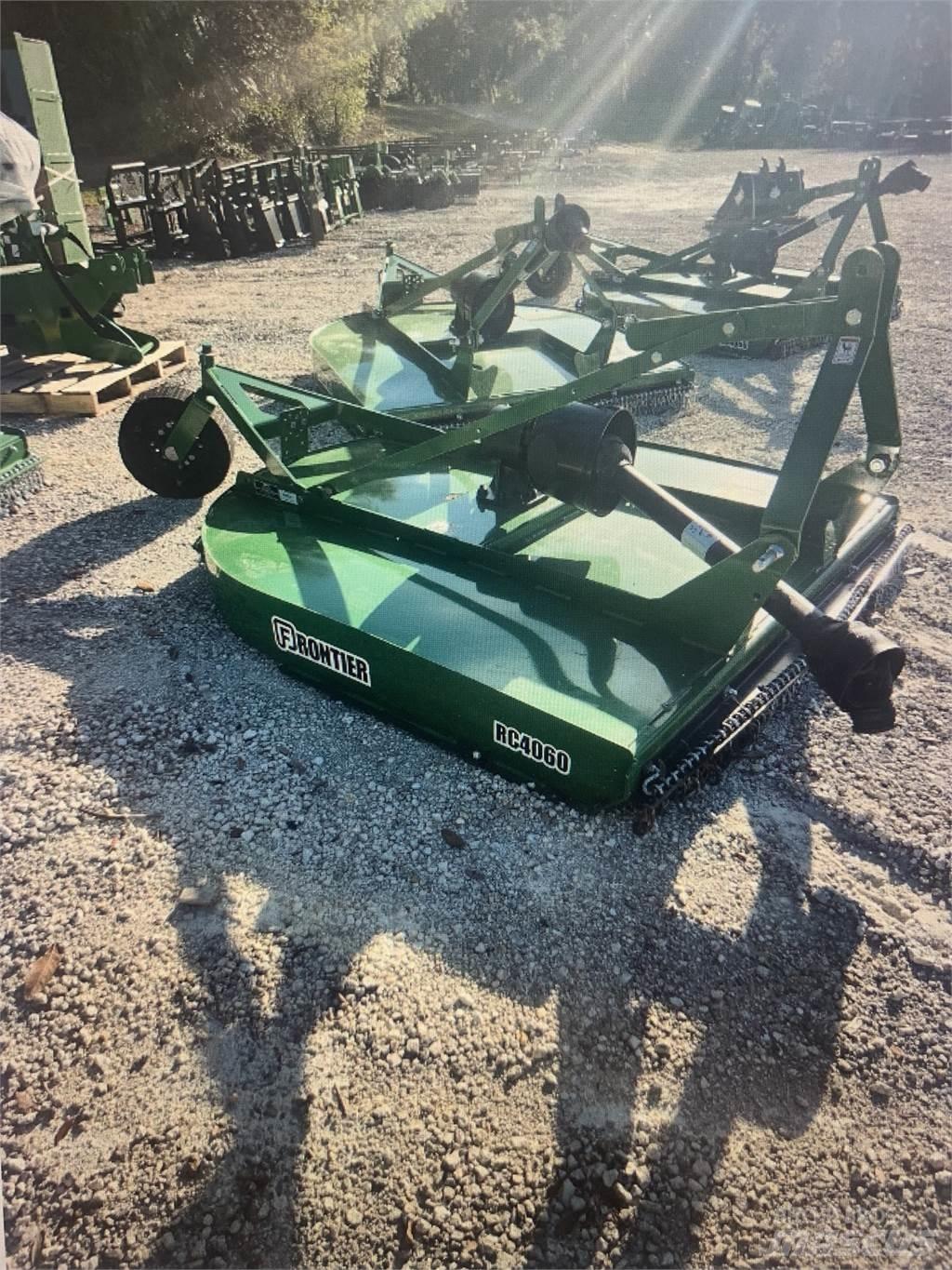 Frontier RC4060 Роздрібнювачі, різаки і розпаковувачі тюків