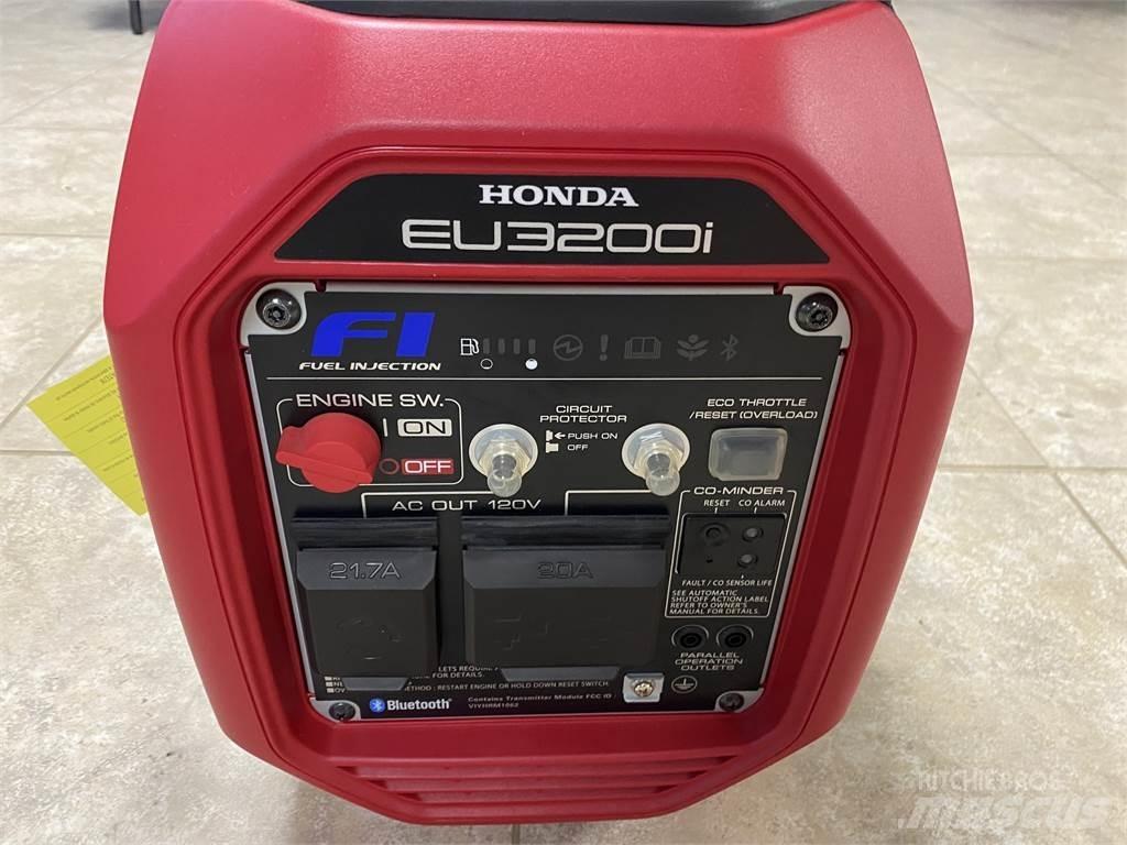 Honda EU3200I Освітлювальні вежі