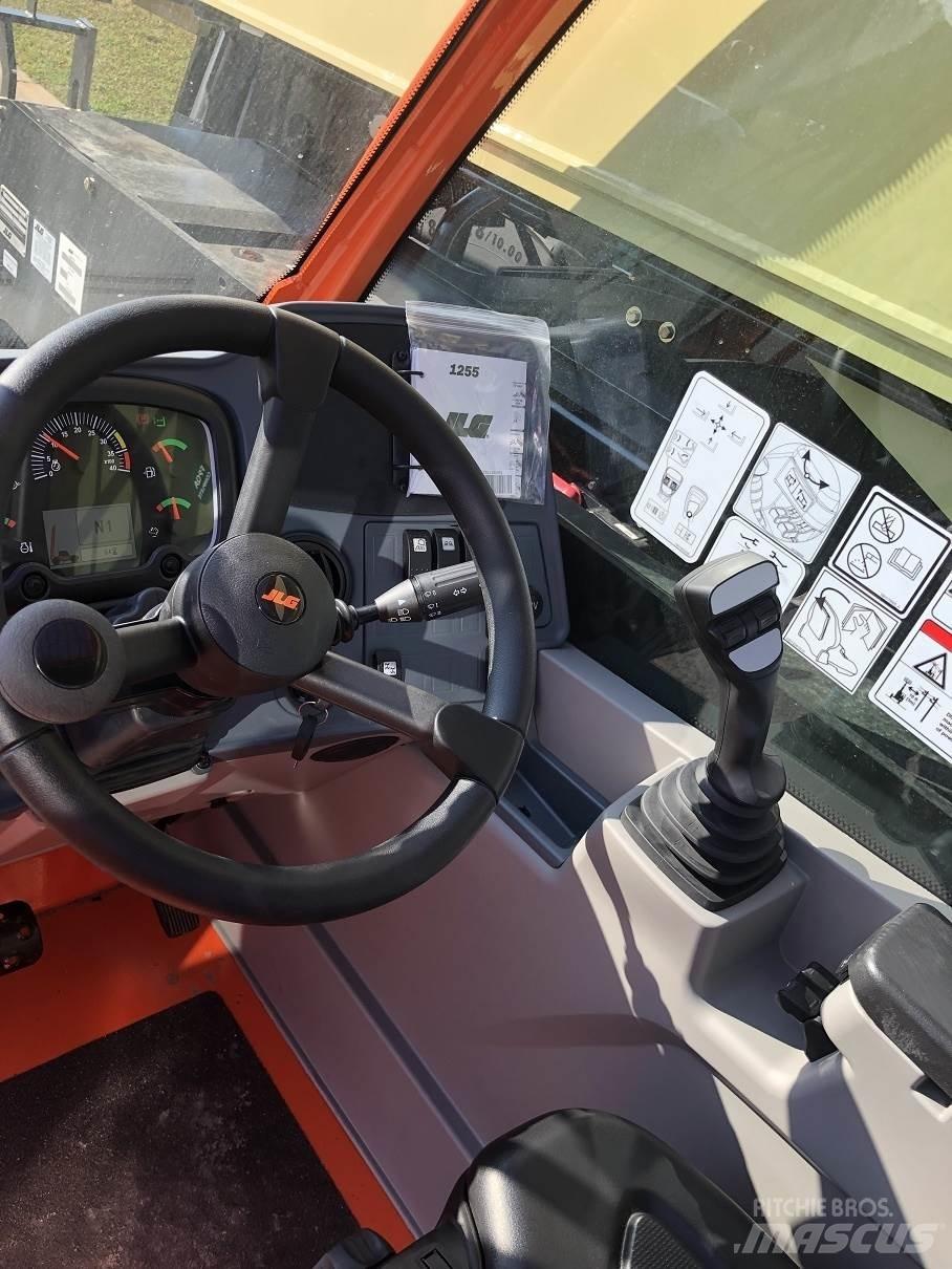 JLG 1255 Телескопічні навантажувачі