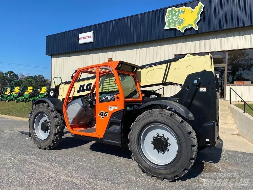 JLG 742 Телескопічні навантажувачі