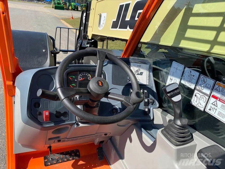 JLG 742 Телескопічні навантажувачі