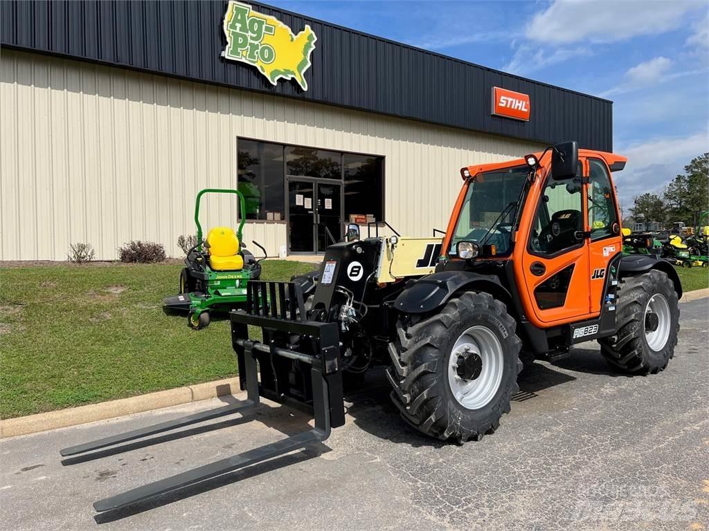 JLG 823 Телескопічні навантажувачі