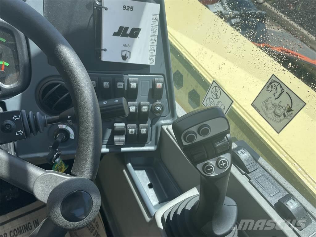 JLG 925 Телескопічні навантажувачі