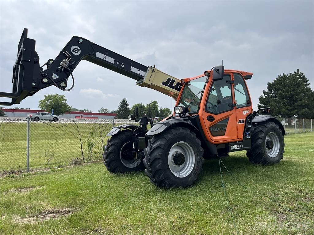 JLG AG823 Телескопічні навантажувачі