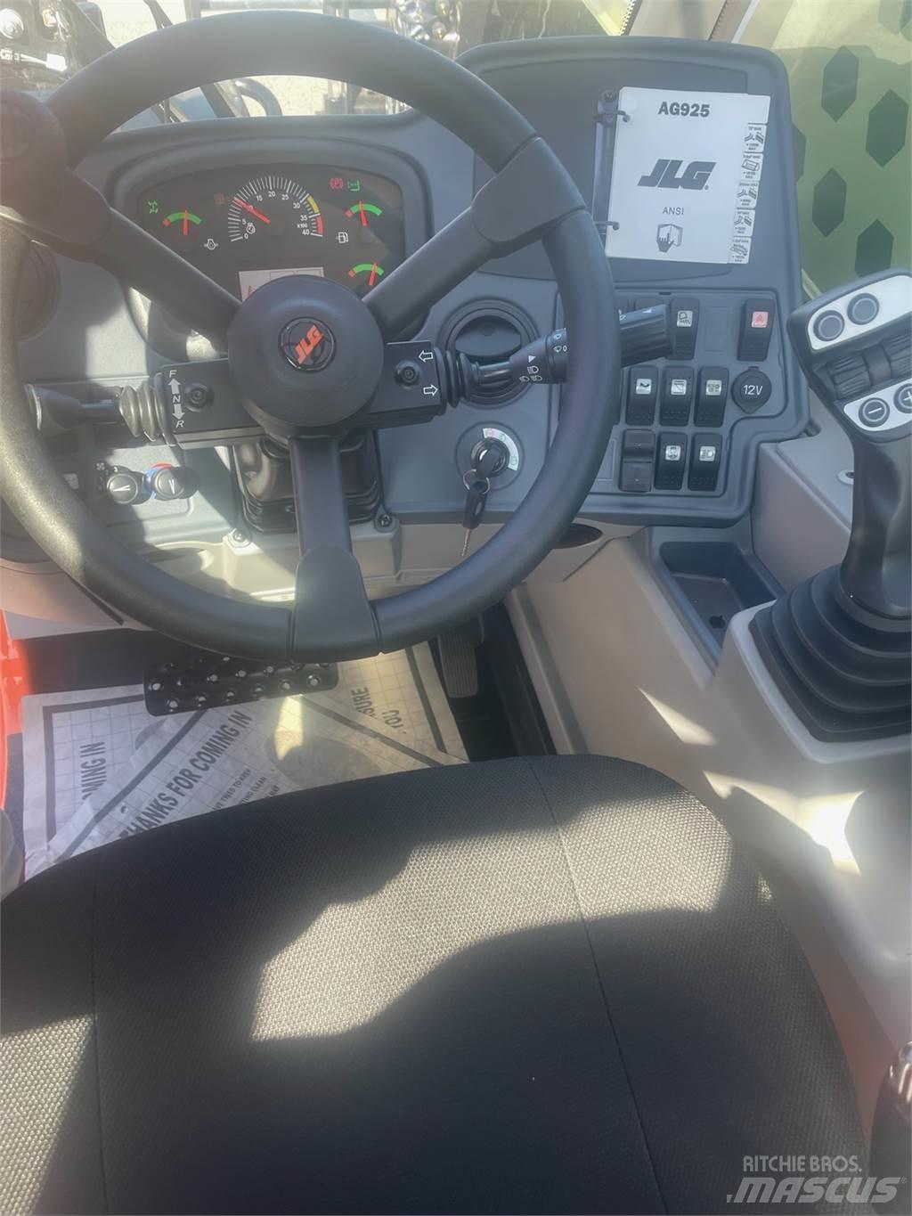 JLG AG925 Телескопічний навантажувач