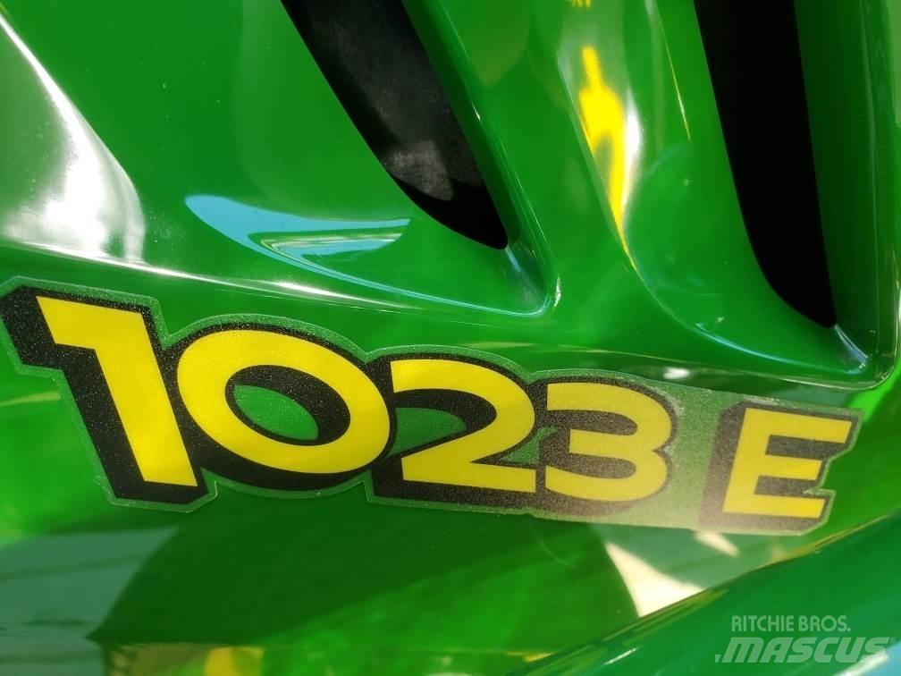 John Deere 1023E Трактори