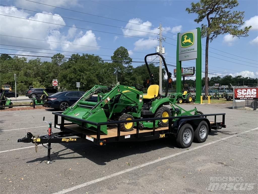 John Deere 1023E Трактори