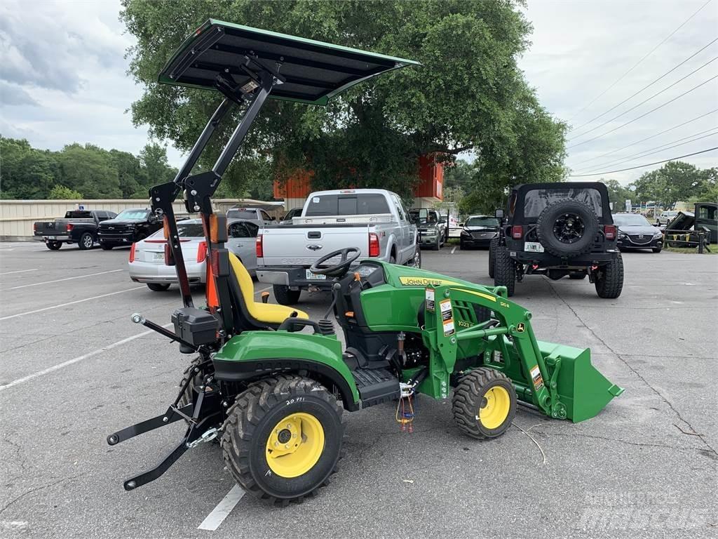John Deere 1023E Трактори