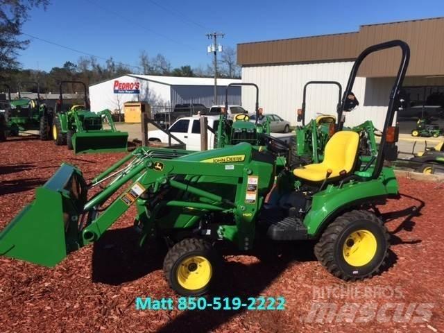 John Deere 1023E Трактори