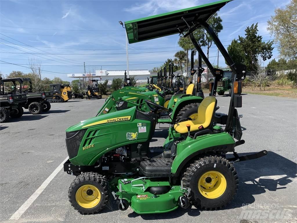 John Deere 1023E Трактори
