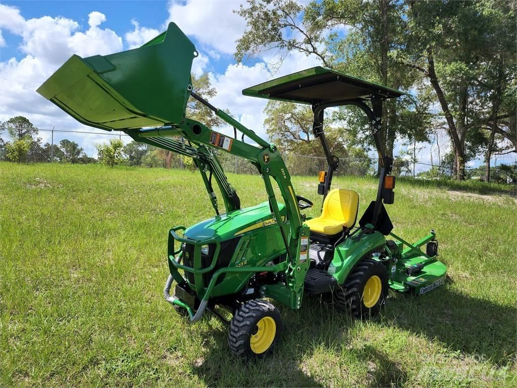 John Deere 1023E Трактори