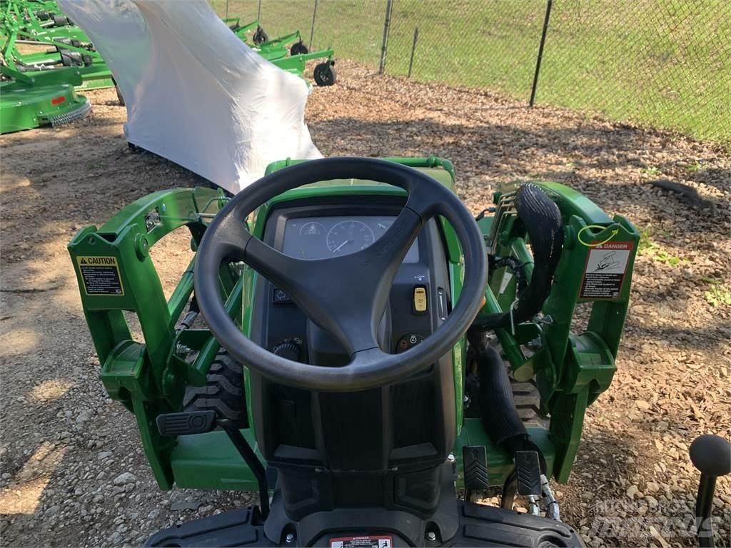 John Deere 1023E Трактори