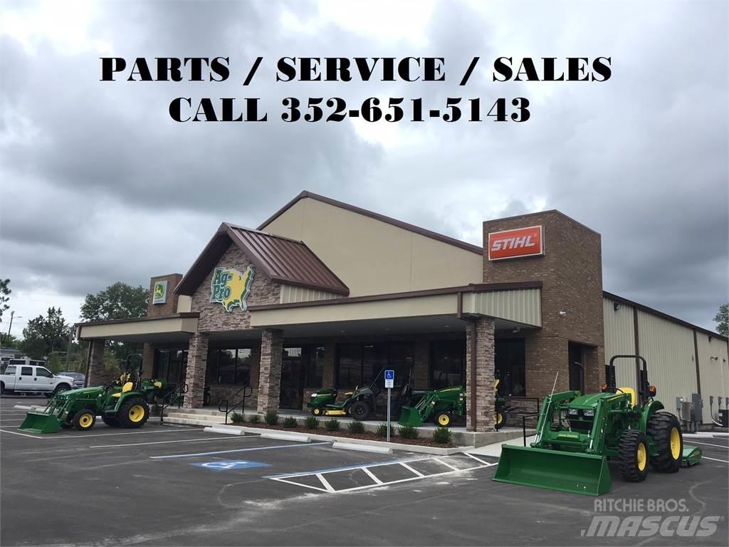 John Deere 1025R Трактори