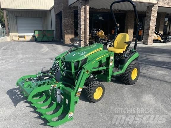 John Deere 1025R Трактори