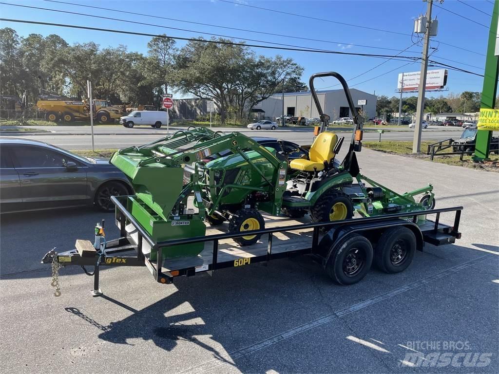 John Deere 1025R Трактори