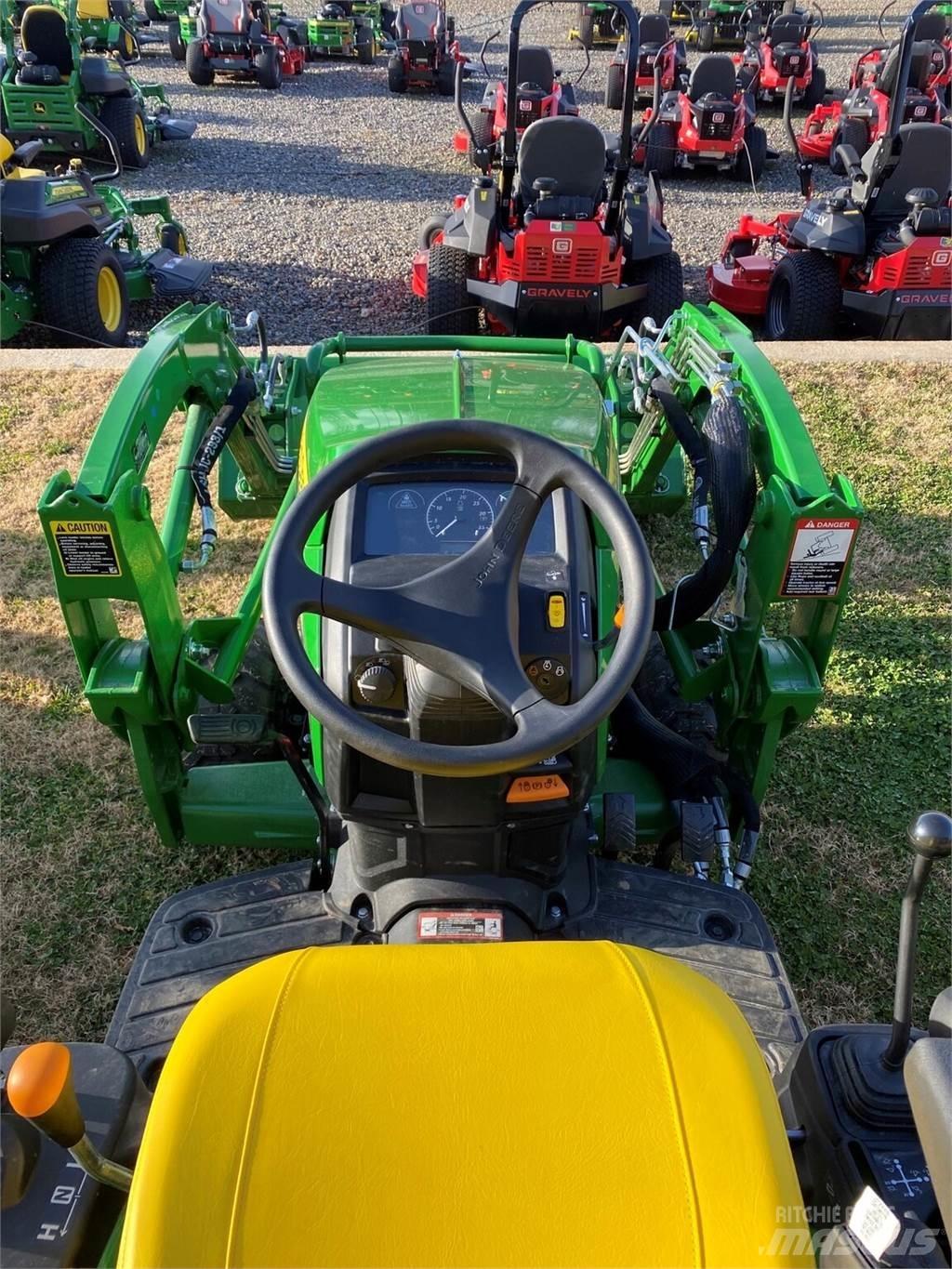 John Deere 1025R Трактори