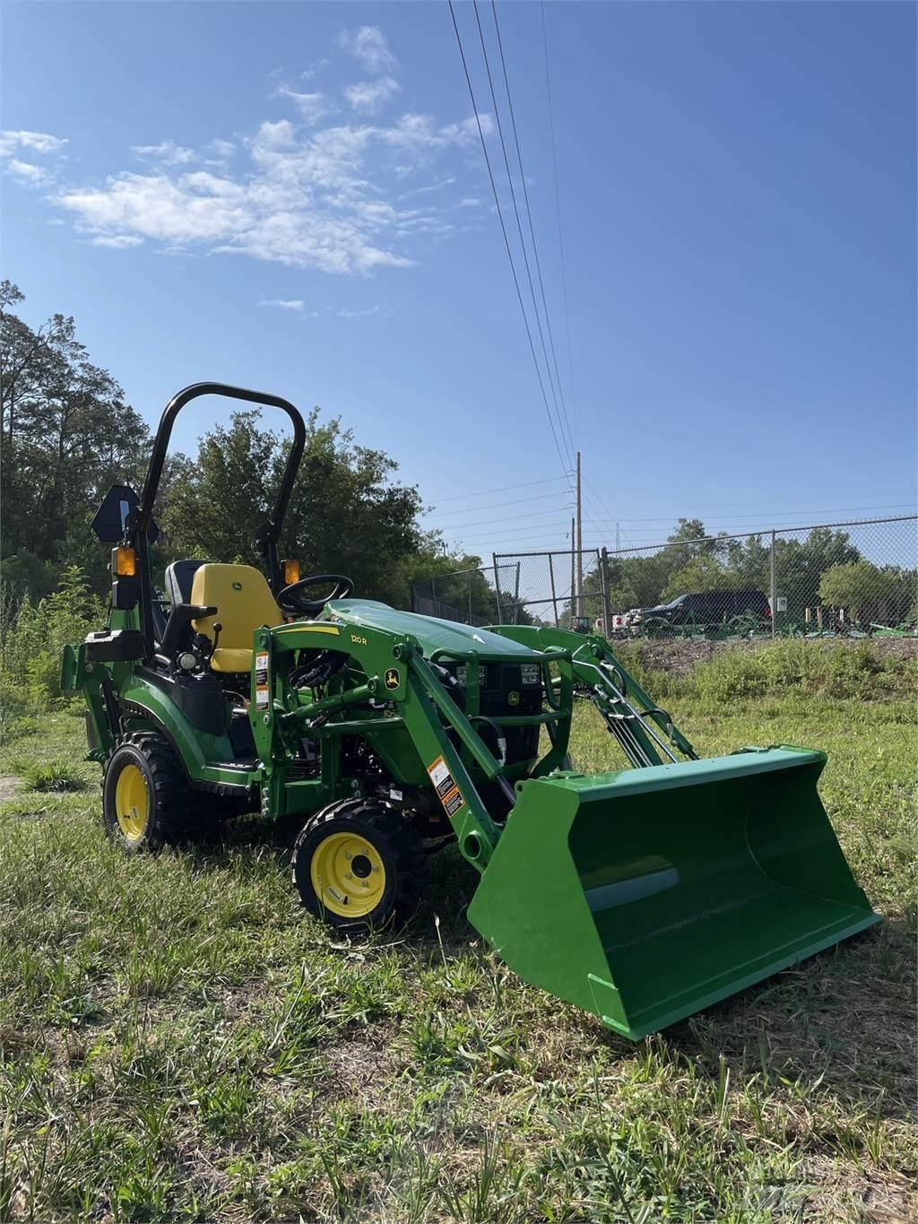 John Deere 1025R Трактори