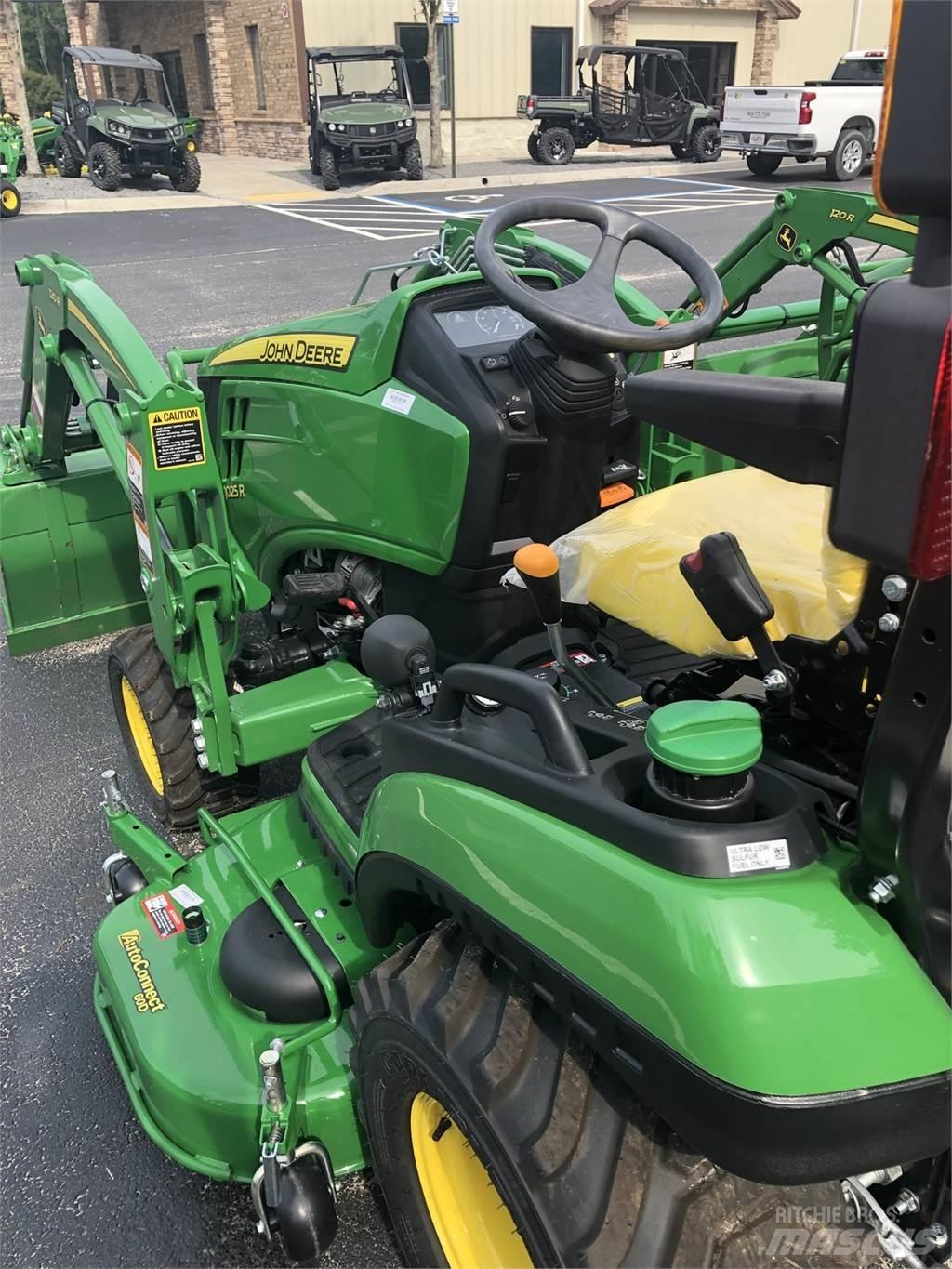John Deere 1025R Трактори