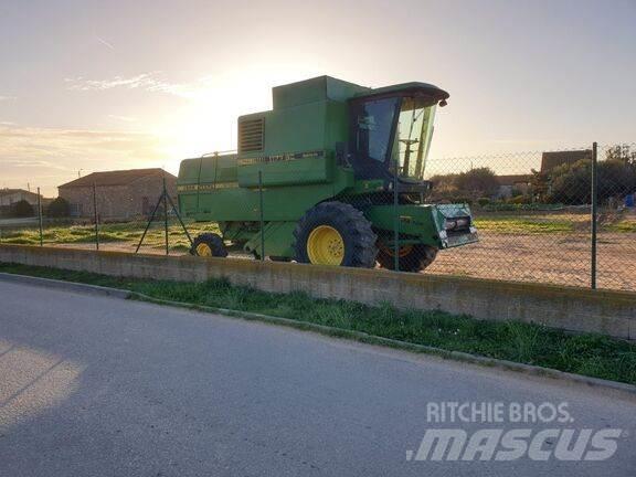 John Deere 1177 Зернозбиральні комбайни
