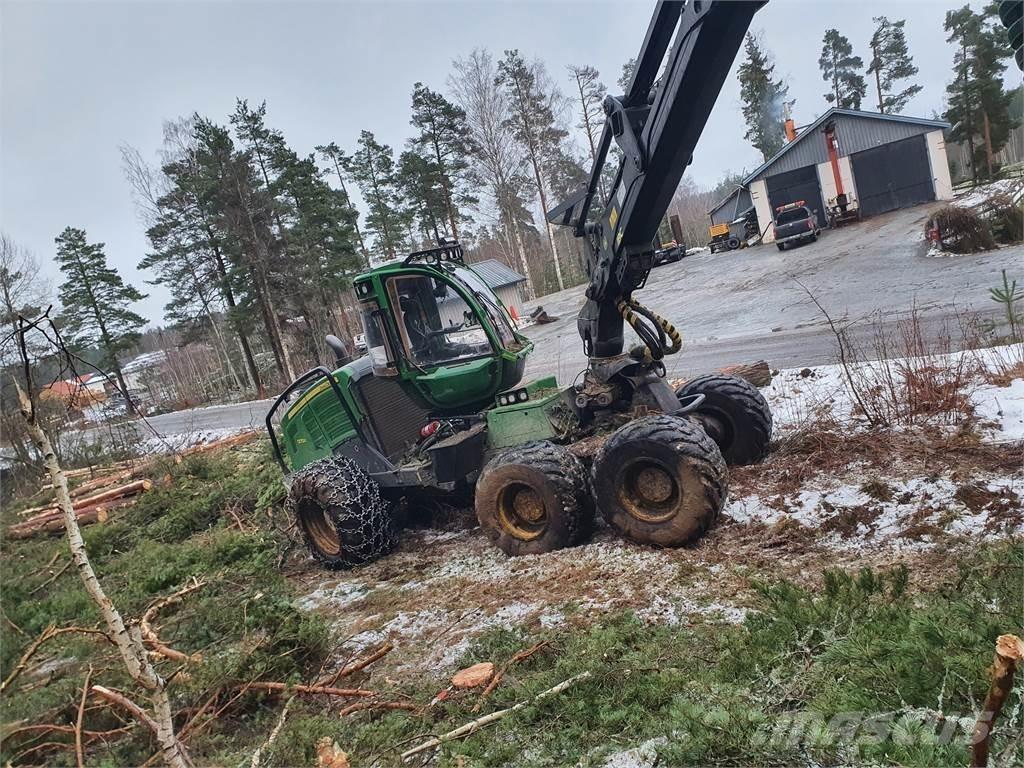 John Deere 1270G Харвестери