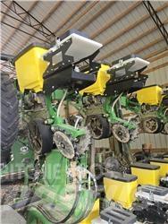 John Deere 1720 Cажалки