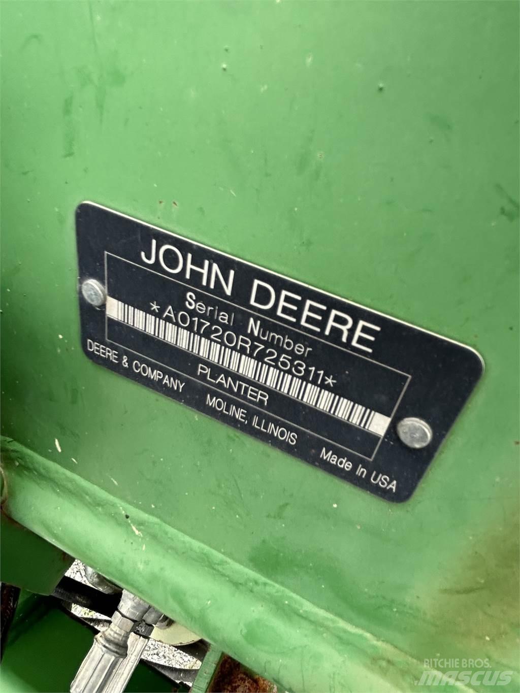 John Deere 1720 Cажалки