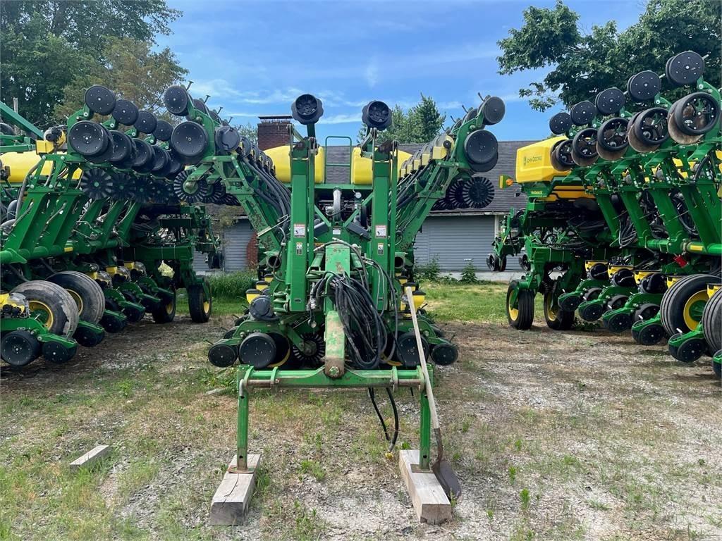 John Deere 1790 Cажалки