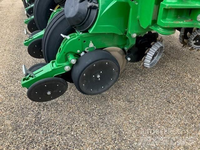 John Deere 1795 Cажалки