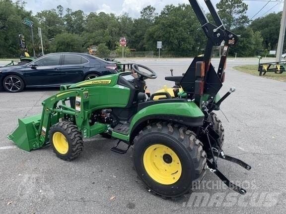 John Deere 2025R Трактори