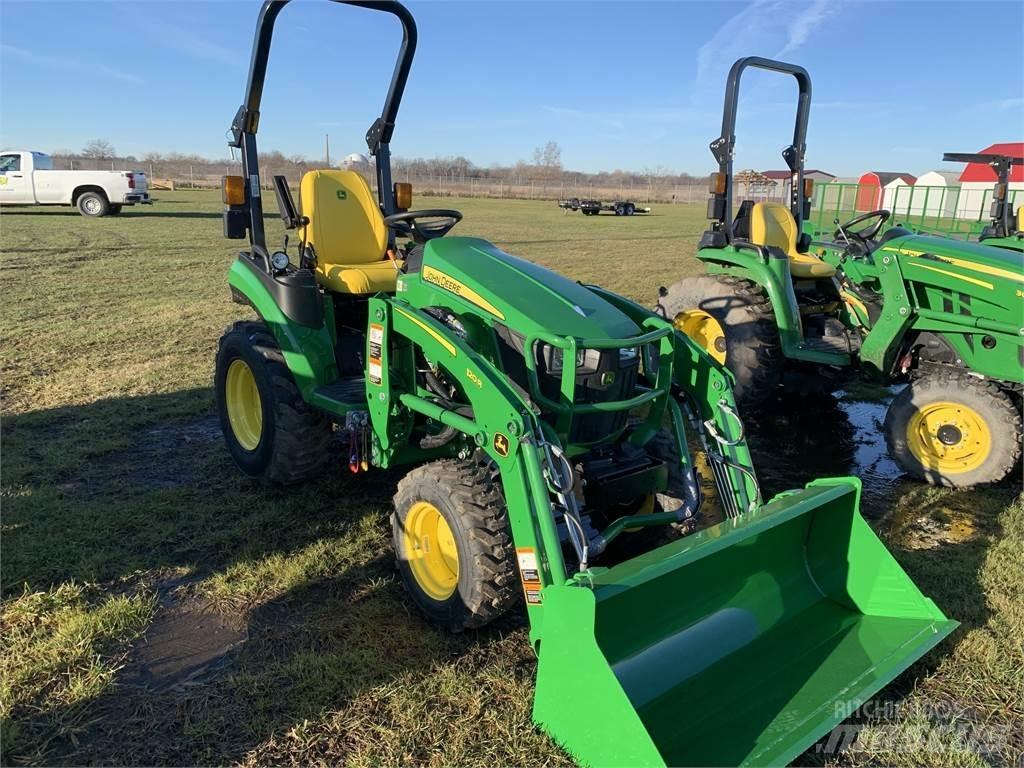 John Deere 2025R Трактори