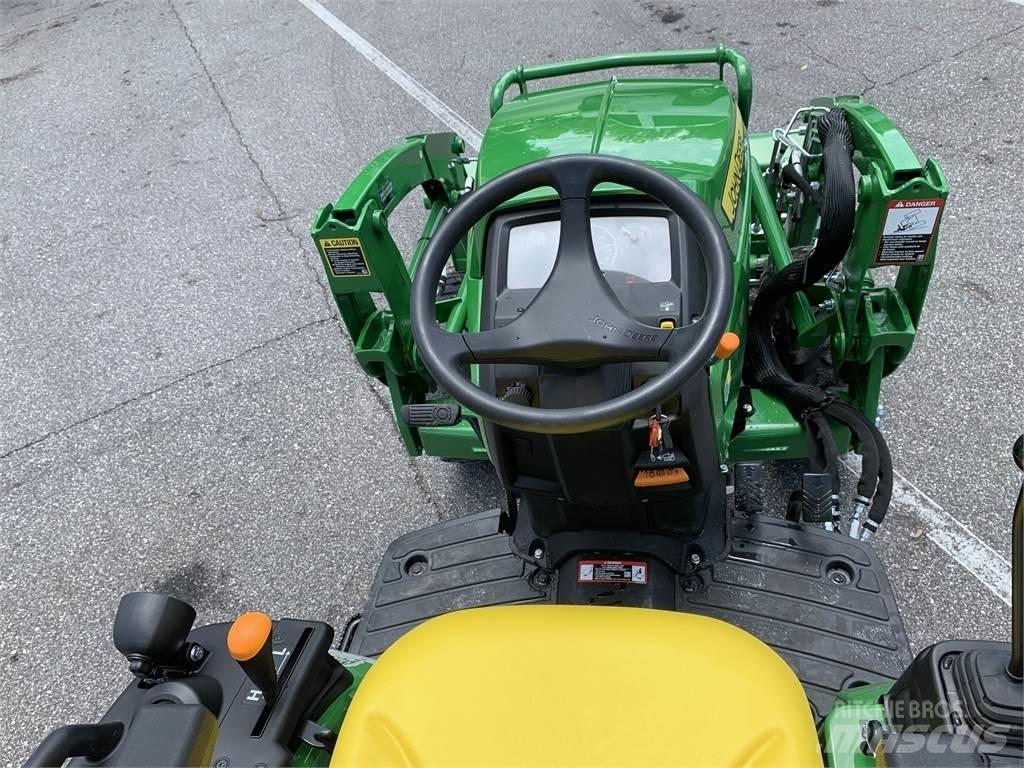 John Deere 2025R Трактори
