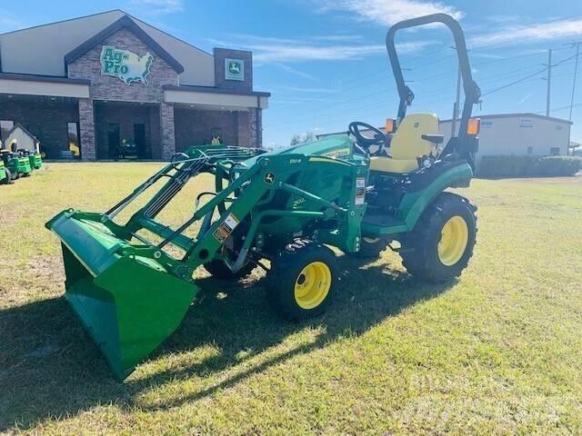 John Deere 2025R Трактори