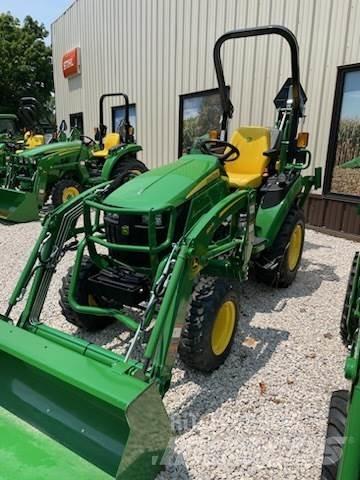 John Deere 2025R Трактори