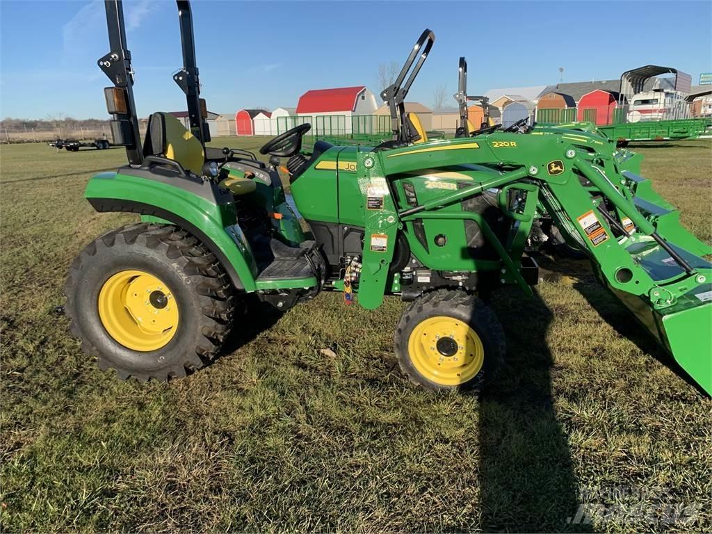 John Deere 2032R Трактори