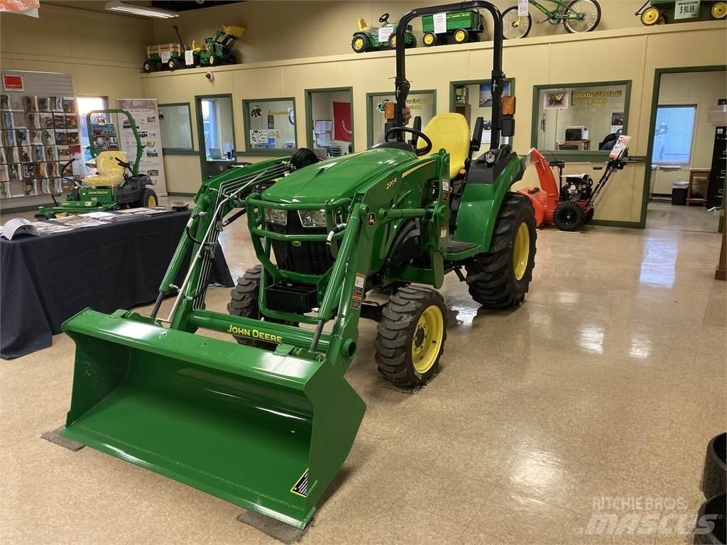 John Deere 2032R Трактори