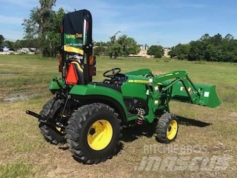 John Deere 2032R Трактори