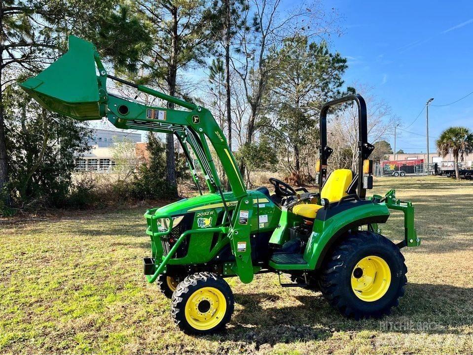 John Deere 2032R Трактори