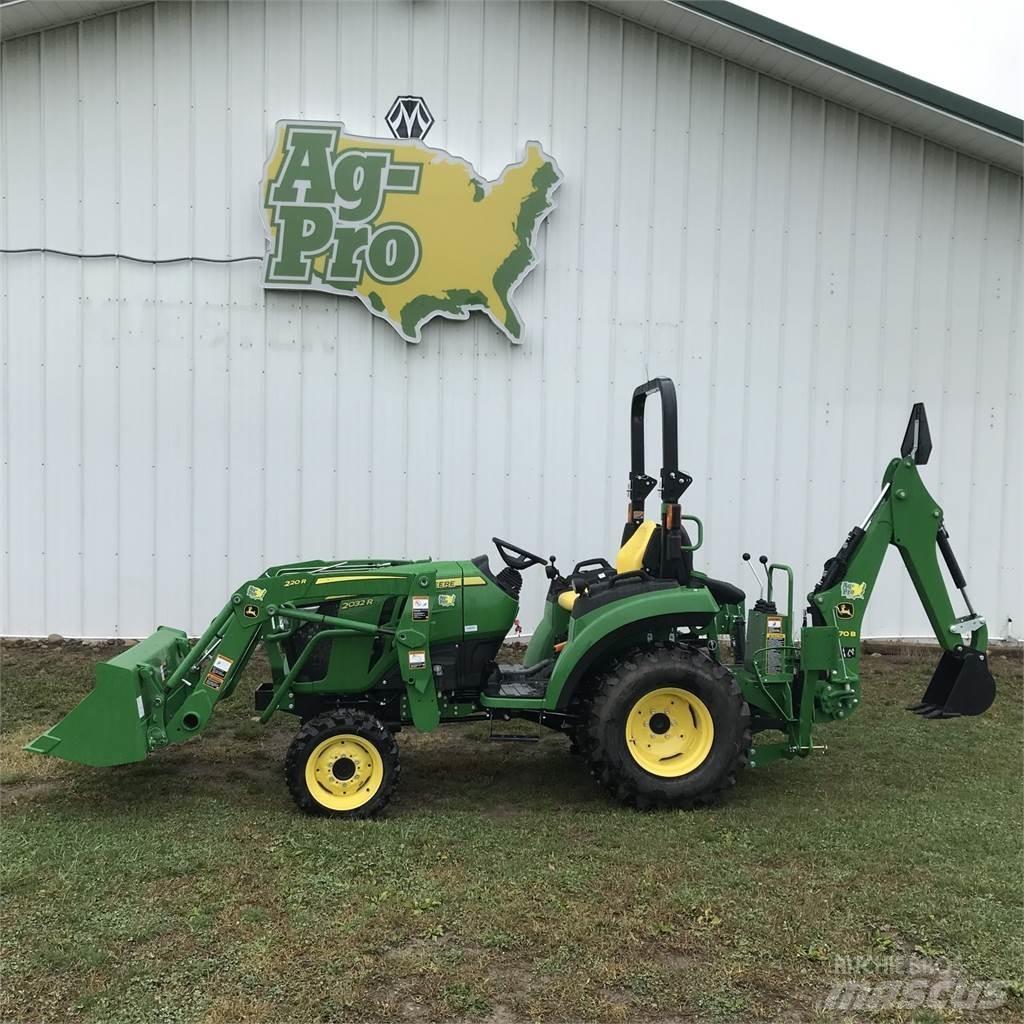 John Deere 2032R Трактори
