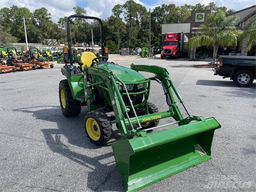 John Deere 2038R Трактори