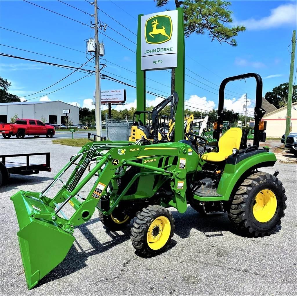 John Deere 2038R Трактори