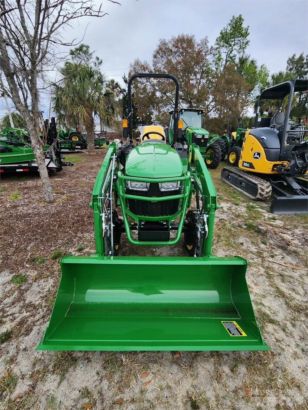 John Deere 2038R Трактори
