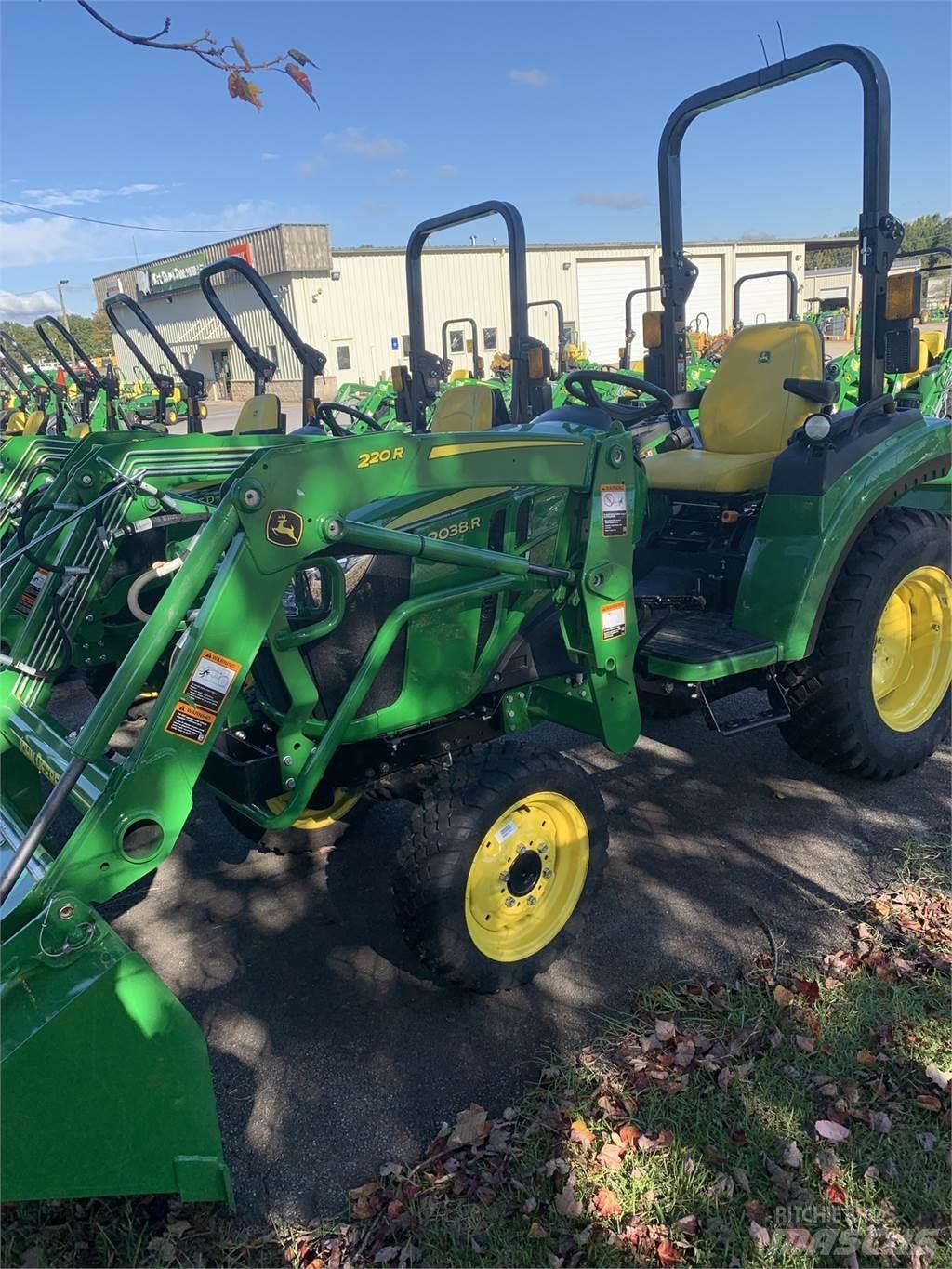 John Deere 2038R Трактори