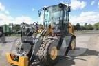 John Deere 244L Малі навантажувачі