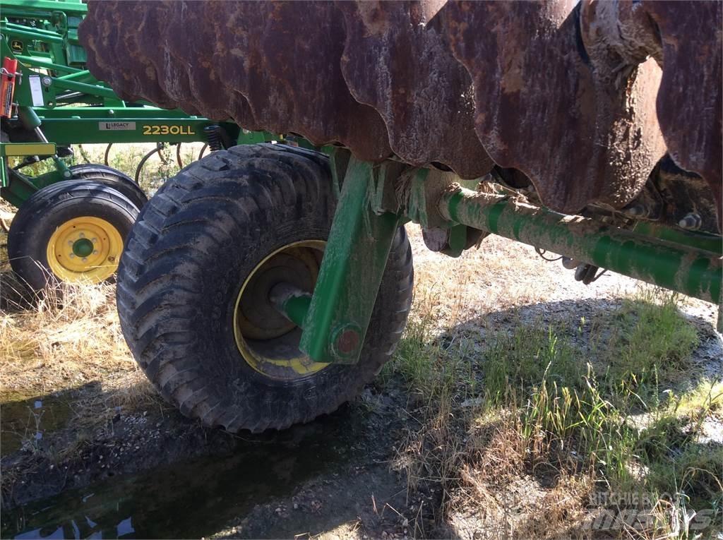 John Deere 2680 Дискові борони